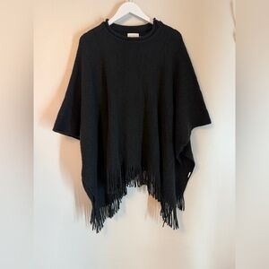 MIA & TESS PONCHO MOCK TURTLENECK BLACK FRINGE ONE SIZE EUC